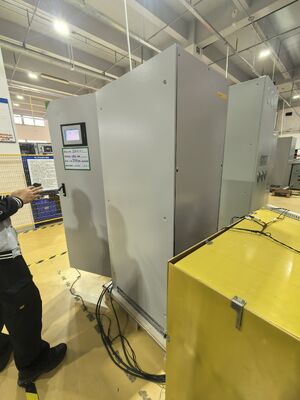 PE-iND II 3/3P ((S6000-33G) 110/ 220/384Vdc 10-200kVA in linea UPS industriale efficienza di raffreddamento dell'aria ≥93%